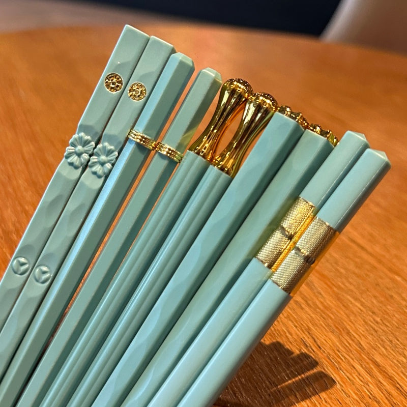 Porcelain Blue & Gold Reusable Chopsticks Set – 5 or 10 Pairs